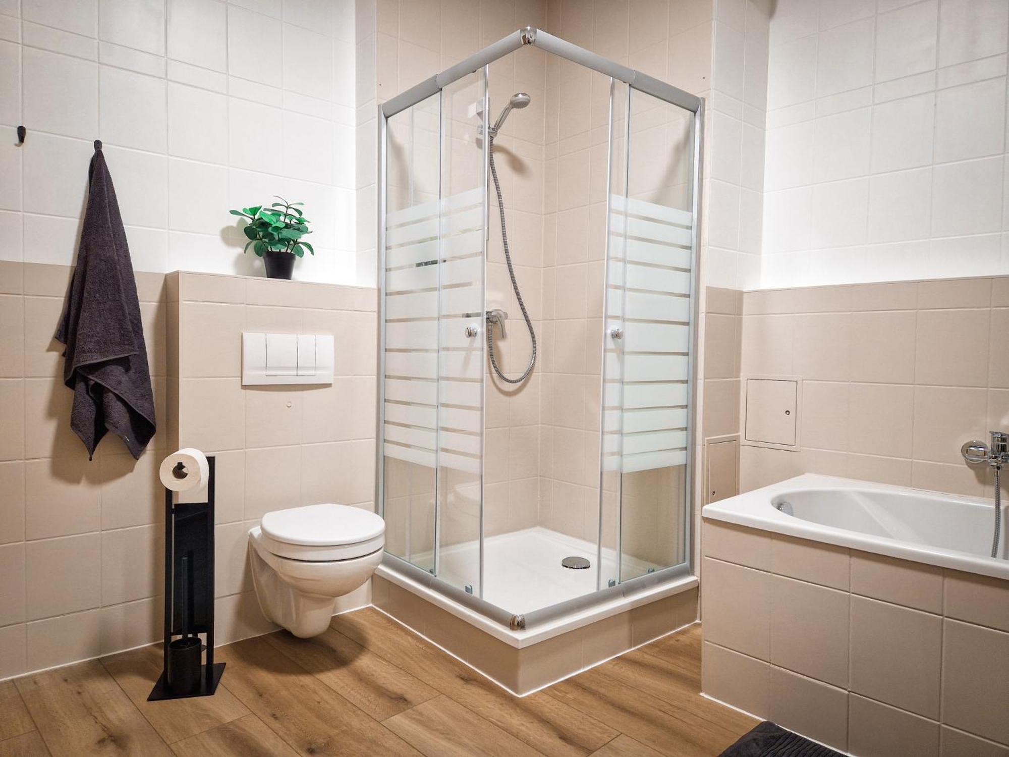 Grosszuegige Altstadtwohnung Lara Fuer 6 Personen Weißenfels Extérieur photo